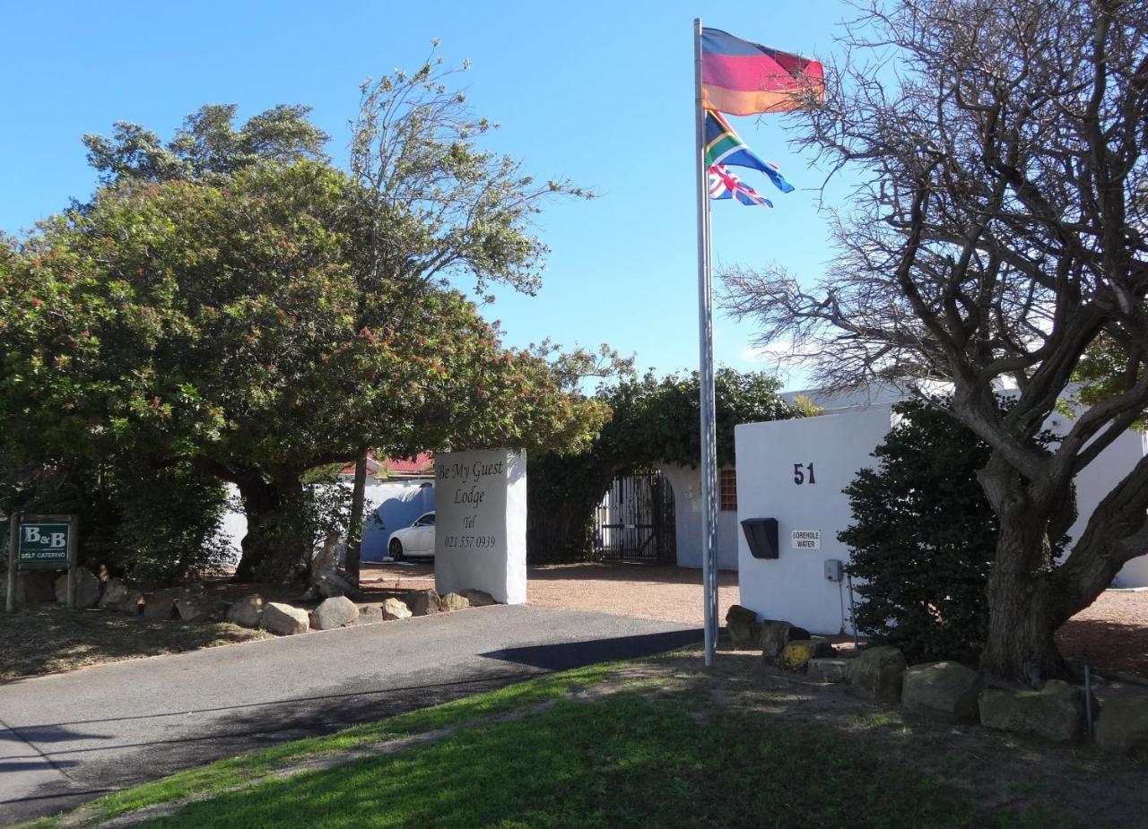 Be My Guest Lodge Bloubergstrand Bagian luar foto