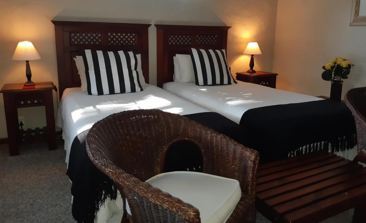 Be My Guest Lodge Bloubergstrand Bagian luar foto
