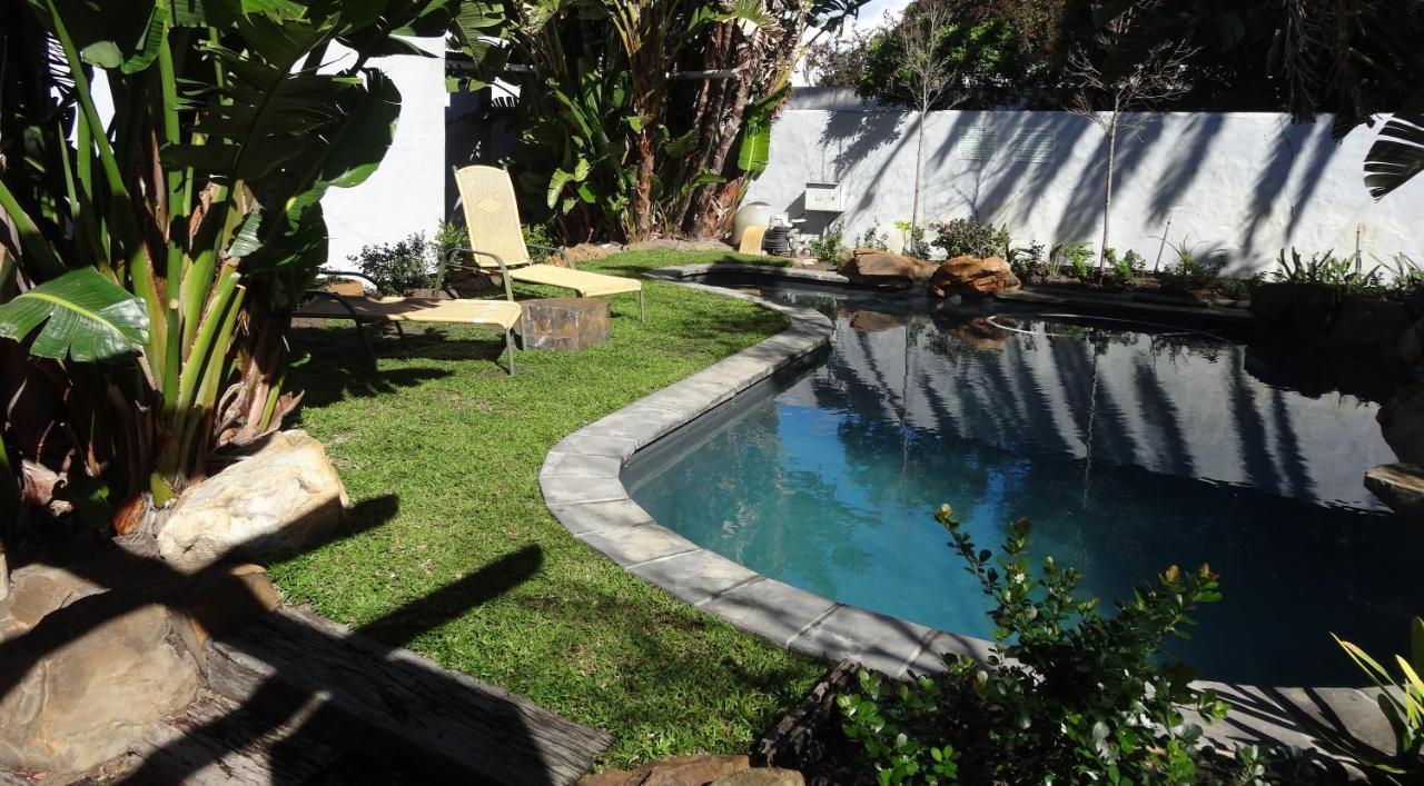Be My Guest Lodge Bloubergstrand Bagian luar foto