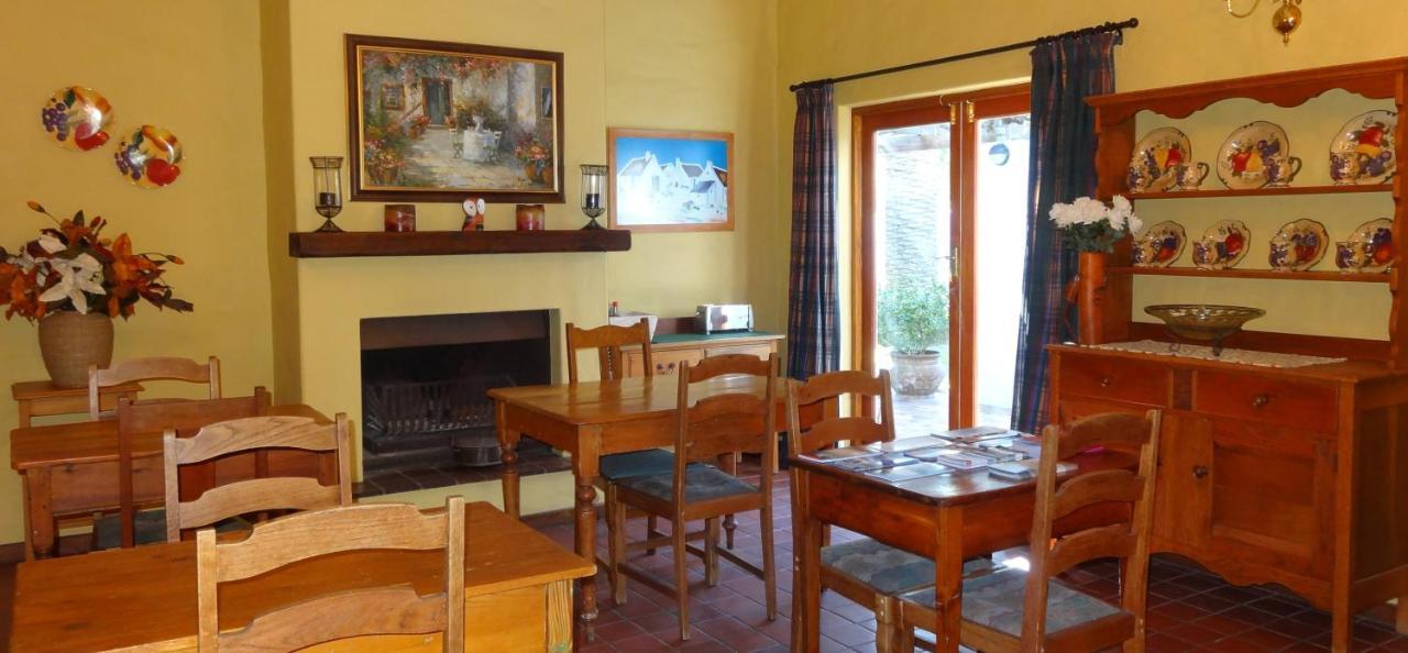 Be My Guest Lodge Bloubergstrand Bagian luar foto
