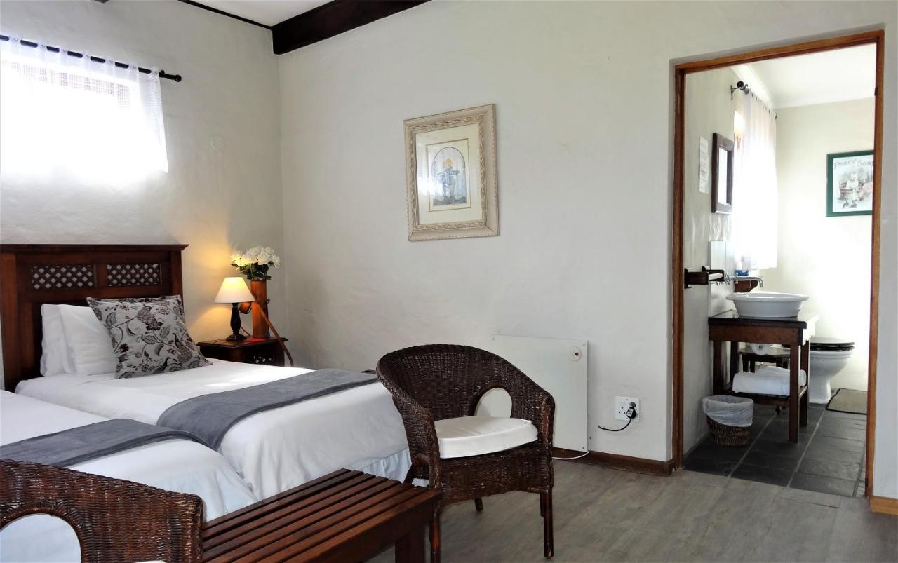 Be My Guest Lodge Bloubergstrand Bagian luar foto